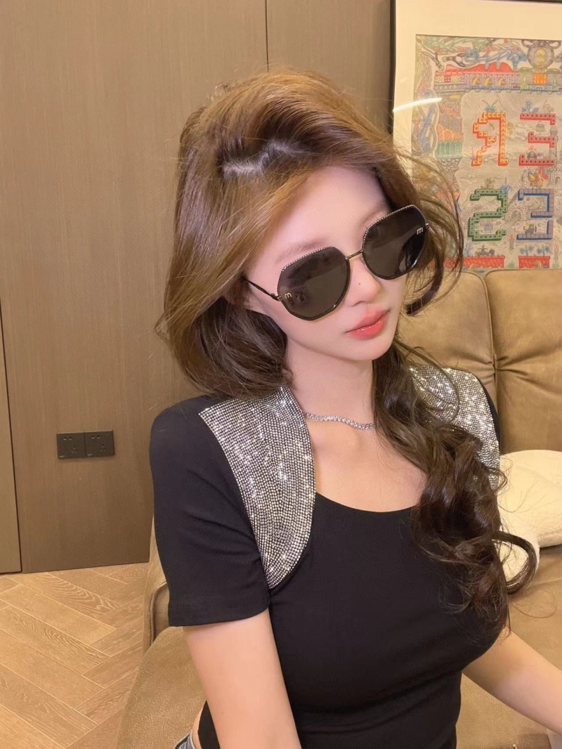 Miu miu Sunglasses